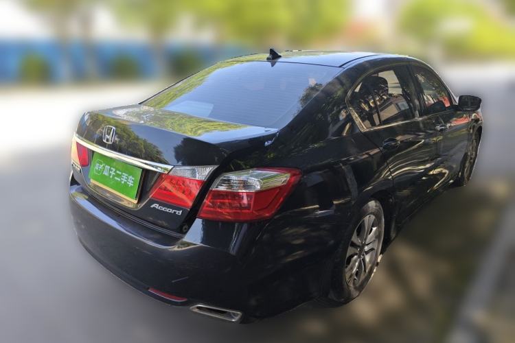 Used Honda Accord 2015 2.0L LX Comfort Edition Rear Right 45 Deg