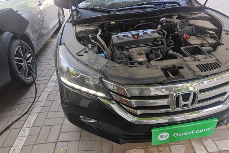 Used Honda Accord 2015 2.0L LX Comfort Edition Right Front Headlight