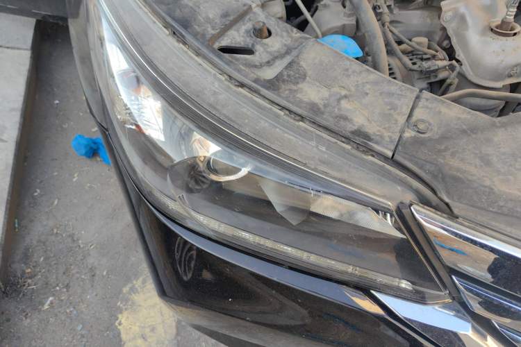 Used Honda Accord 2015 2.0L LX Comfort Edition Right Front Headlight
