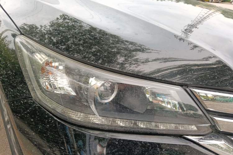 Used Honda Accord 2015 2.0L LX Comfort Edition Right Front Headlight