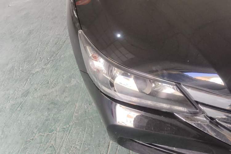 Used Honda Accord 2015 2.0L LX Comfort Edition Right Front Headlight