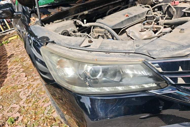 Used Honda Accord 2015 2.0L LX Comfort Edition Right Front Headlight