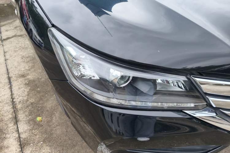 Used Honda Accord 2015 2.0L LX Comfort Edition Right Front Headlight