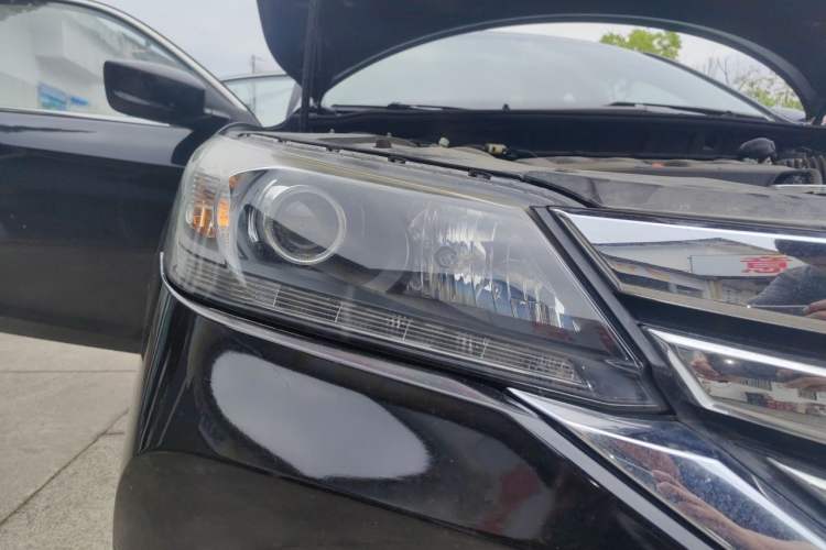 Used Honda Accord 2015 2.0L LX Comfort Edition Right Front Headlight