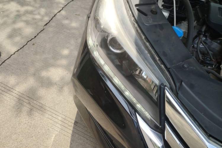 Used Honda Accord 2015 2.0L LX Comfort Edition Right Front Headlight
