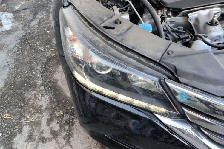Used Honda Accord 2015 2.0L LX Comfort Edition Right Front Headlight