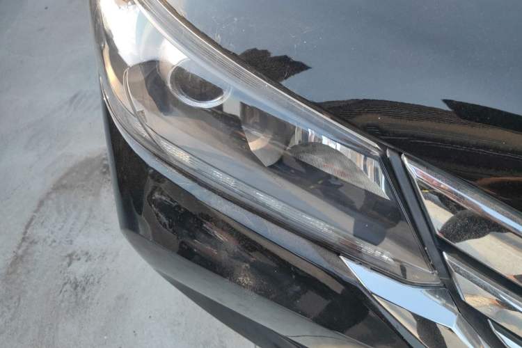 Used Honda Accord 2015 2.0L LX Comfort Edition Right Front Headlight
