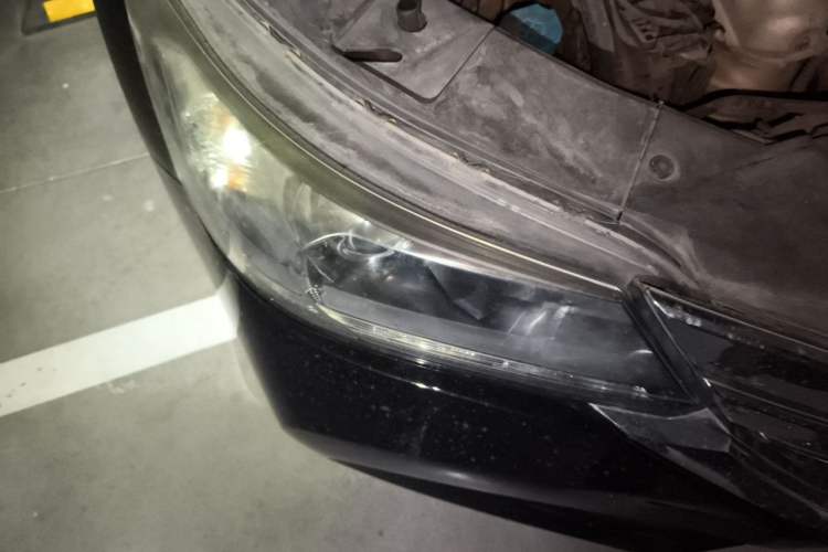 Used Honda Accord 2015 2.0L LX Comfort Edition Right Front Headlight