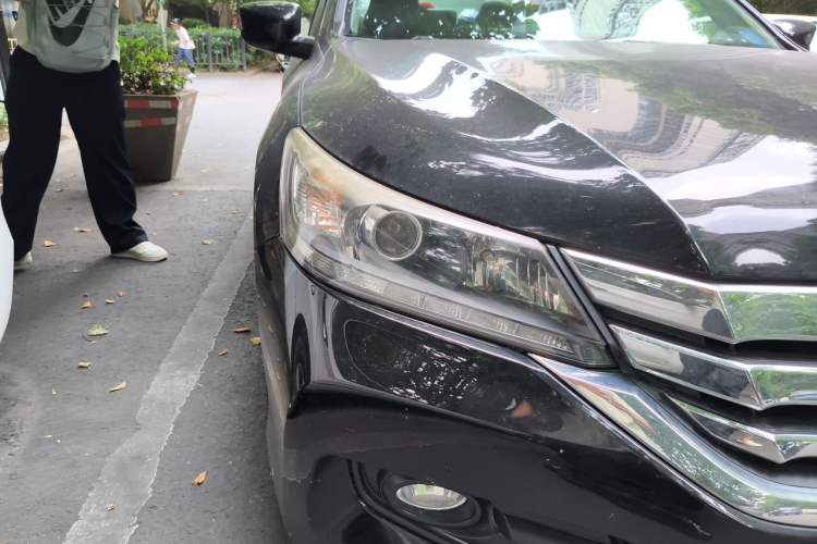 Used Honda Accord 2015 2.0L LX Comfort Edition Right Front Headlight