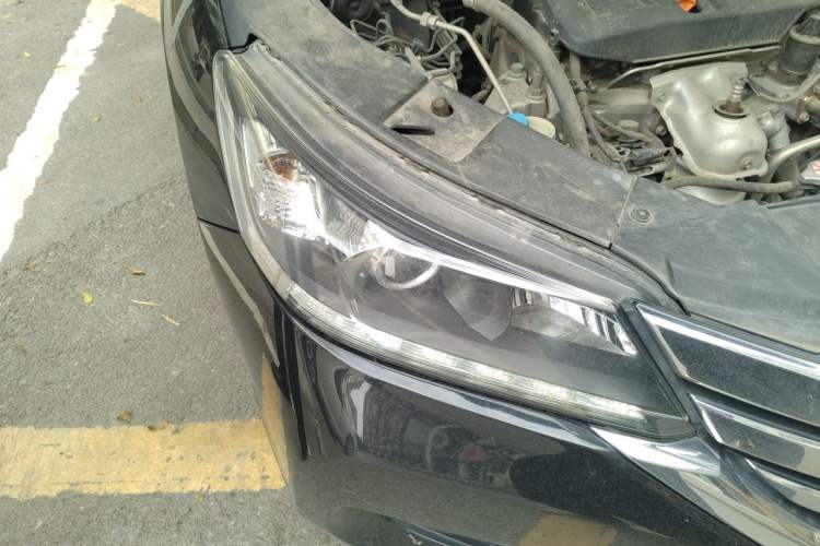Used Honda Accord 2015 2.0L LXS Elite Edition Right Front Headlight