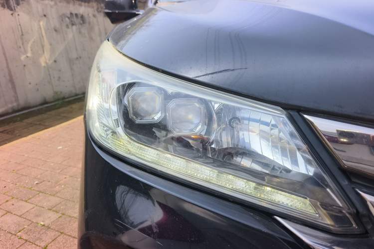 Used Honda Accord 2015 2.4L EX Luxury Edition Right Front Headlight