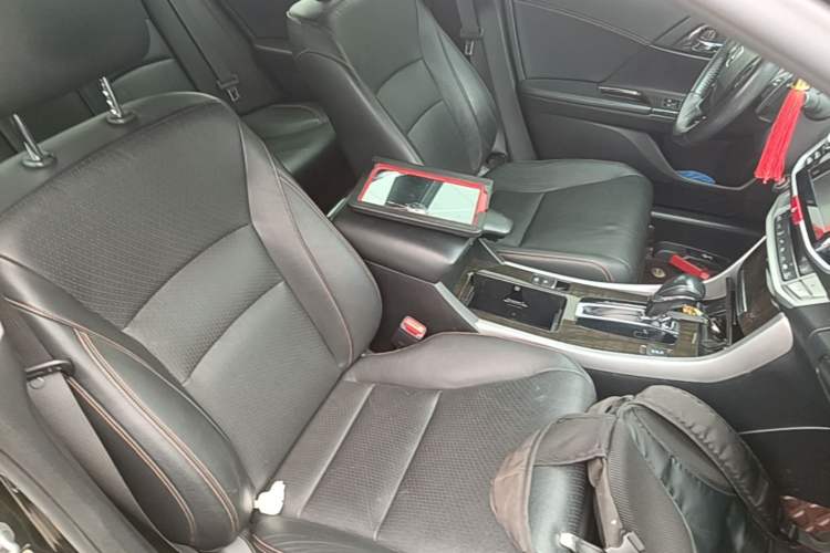 Used Honda Accord 2015 3.0L VTI Prestige Edition Right Front Seat