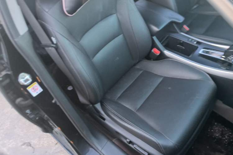 Used Honda Accord 2015 2.0L LXS Elite Edition Right Front Seat
