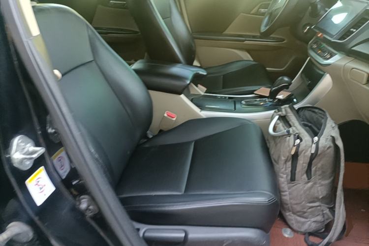 Used Honda Accord 2015 2.0L LX Comfort Edition Right Front Seat
