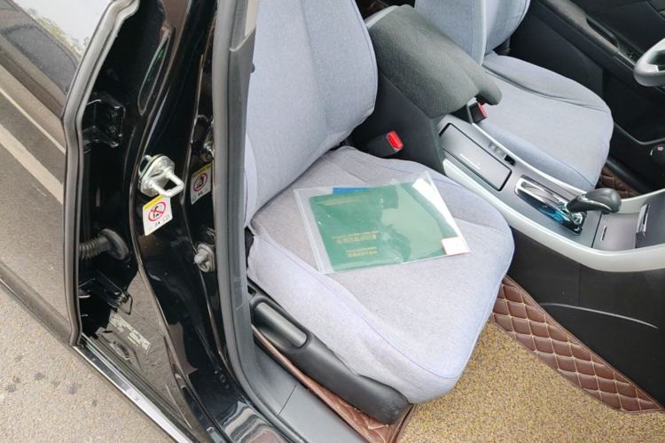 Used Honda Accord 2015 2.0L LX Comfort Edition Right Front Seat