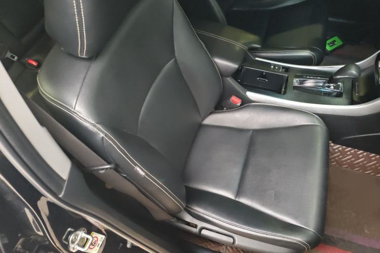 Used Honda Accord 2015 2.0L LX Comfort Edition Right Front Seat
