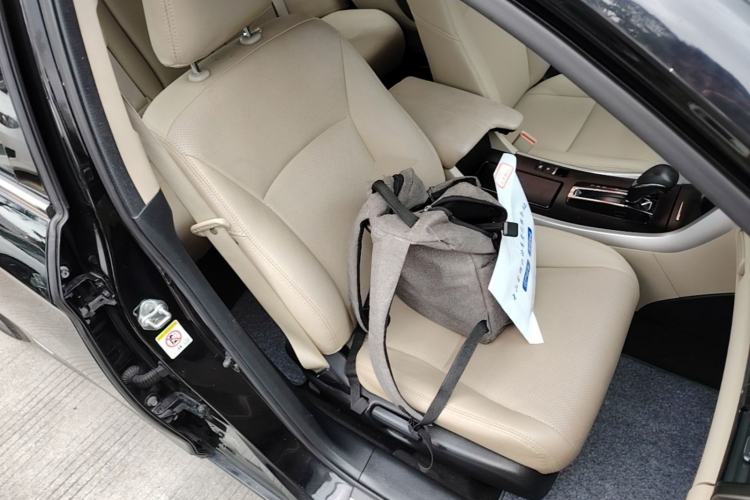 Used Honda Accord 2015 2.0L LX Comfort Edition Right Front Seat
