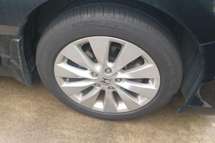 Used Honda Accord 2015 2.4L EX Luxury Edition Right Front Wheel Hub