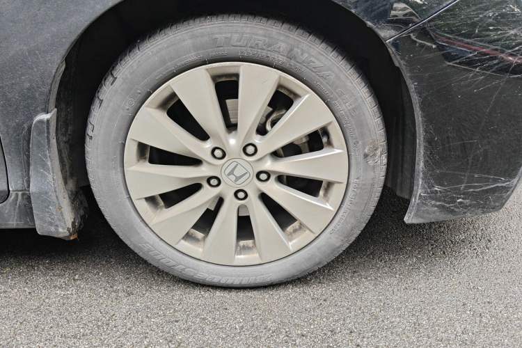 Used Honda Accord 2015 2.4L EX Luxury Edition Right Front Wheel Hub