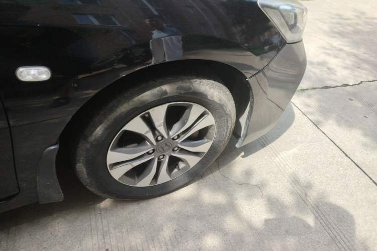Used Honda Accord 2015 2.0L LX Comfort Edition Right Front Wheel Hub