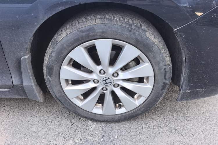 Used Honda Accord 2015 2.4L EX Luxury Edition Right Front Wheel Hub