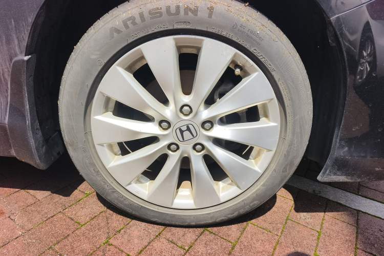 Used Honda Accord 2015 2.4L EX Luxury Edition Right Front Wheel Hub