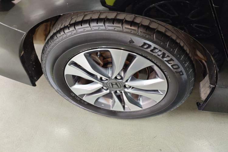 Used Honda Accord 2015 2.0L LX Comfort Edition Right Rear Wheel Hub