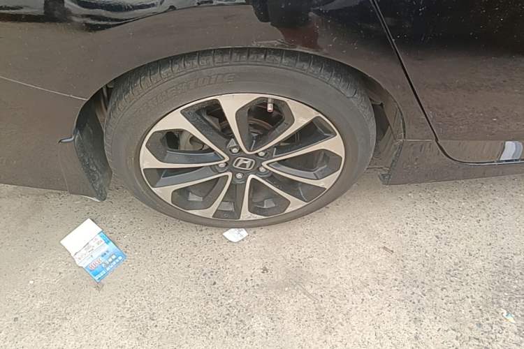 Used Honda Accord 2015 3.0L VTI Prestige Edition Right Rear Wheel Hub