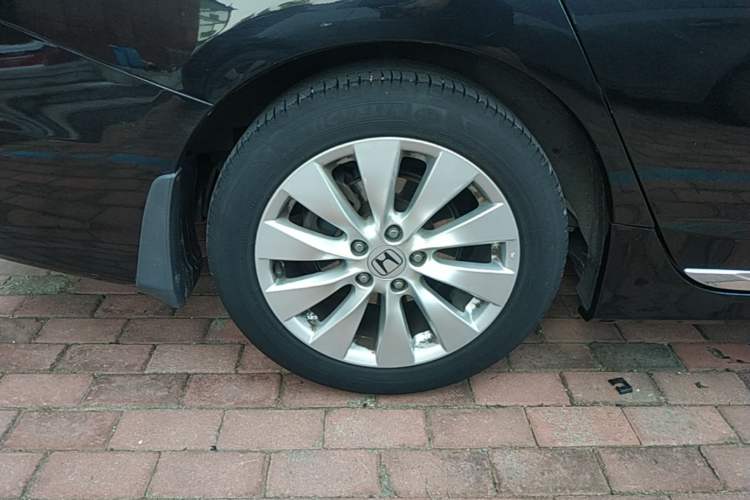 Used Honda Accord 2015 2.4L EX Luxury Edition Right Rear Wheel Hub