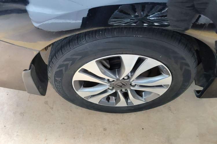Used Honda Accord 2015 2.0L LX Comfort Edition Right Rear Wheel Hub