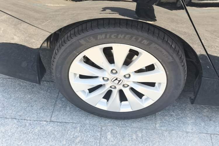 Used Honda Accord 2015 2.4L EX Luxury Edition Right Rear Wheel Hub
