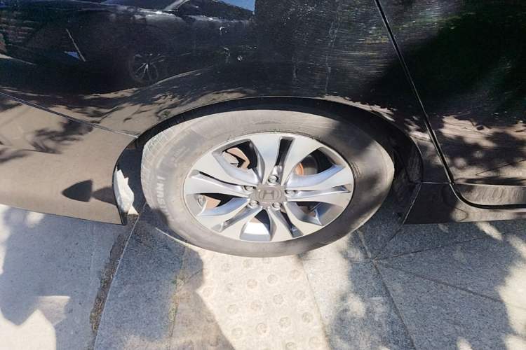 Used Honda Accord 2015 2.0L LX Comfort Edition Right Rear Wheel Hub