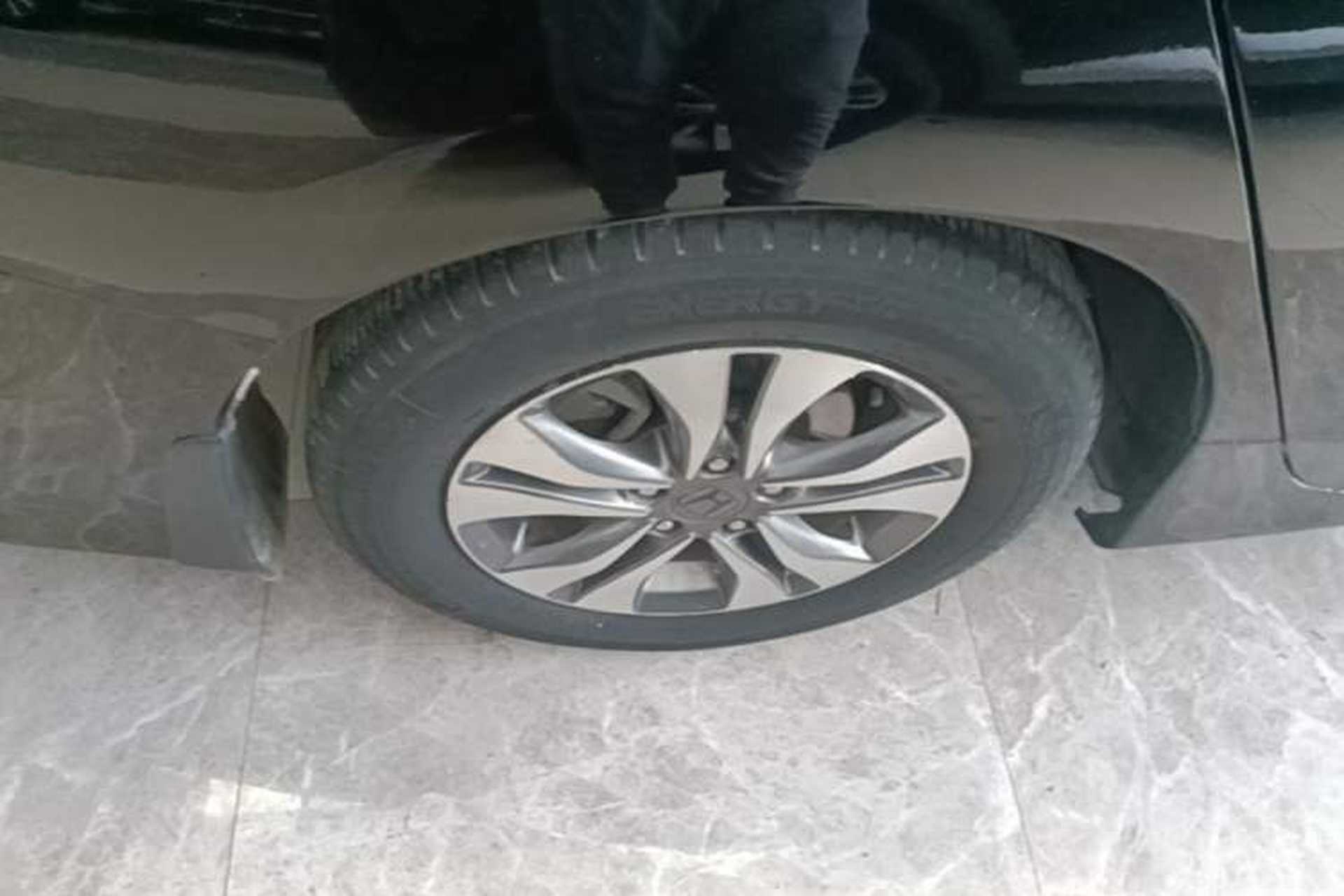 Used Honda Accord 2015 2.0L LX Comfort Edition Right Rear Wheel Hub
