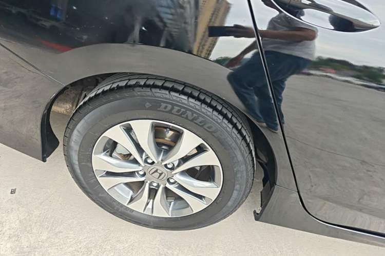Used Honda Accord 2015 2.0L LXS Elite Edition Right Rear Wheel Hub
