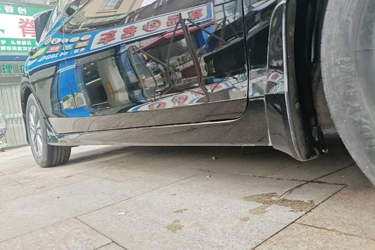 Used Honda Accord 2015 2.0L LXS Elite Edition Right Side Sill