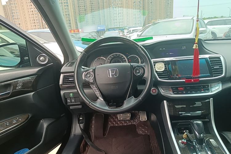 Used Honda Accord 2015 3.0L VTI Prestige Edition Steering Wheel