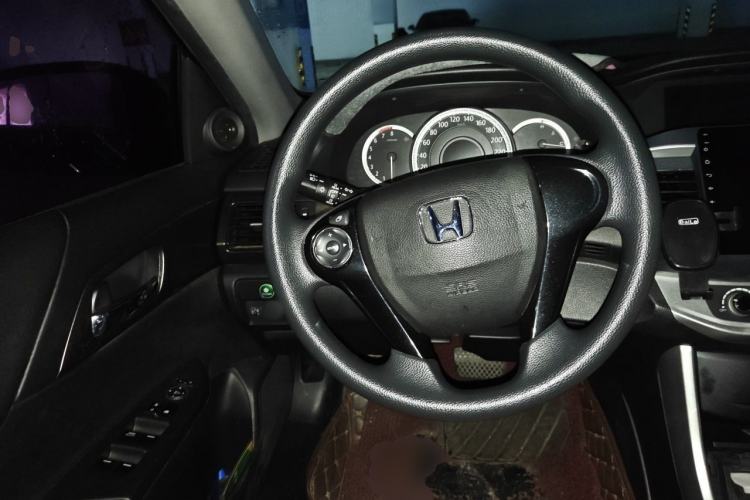 Used Honda Accord 2015 2.0L LXS Elite Edition Steering Wheel