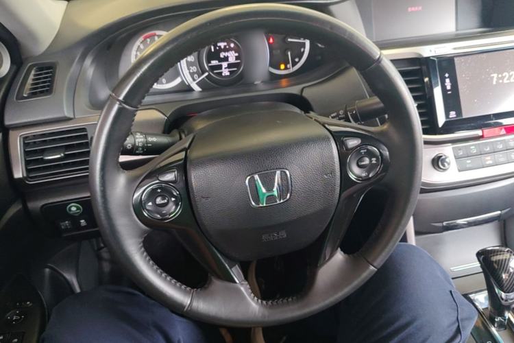 Used Honda Accord 2015 2.0L LX Comfort Edition Steering Wheel