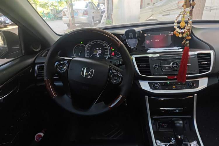 Used Honda Accord 2015 2.0L LX Comfort Edition Steering Wheel