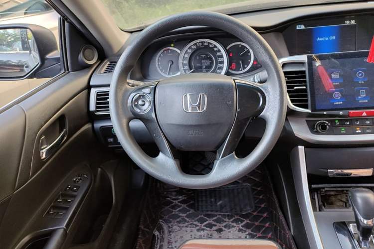 Used Honda Accord 2015 2.0L LX Comfort Edition Steering Wheel
