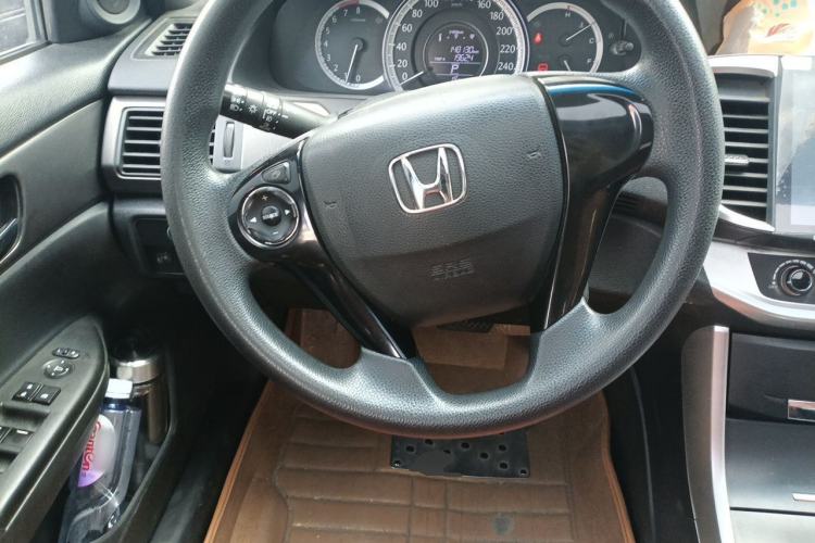Used Honda Accord 2015 2.0L LX Comfort Edition Steering Wheel