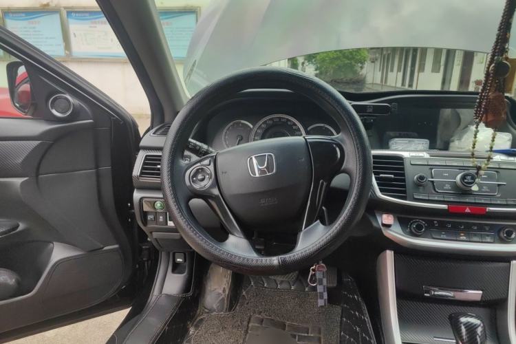 Used Honda Accord 2015 2.0L LX Comfort Edition Steering Wheel