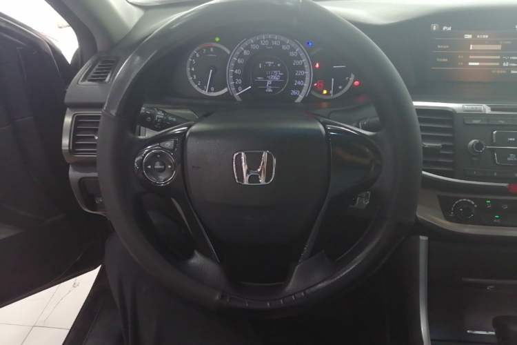 Used Honda Accord 2015 2.0L LX Comfort Edition Steering Wheel