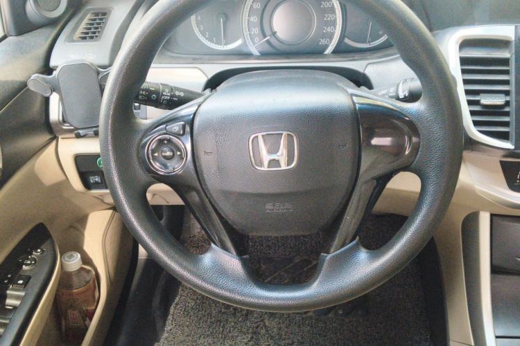Used Honda Accord 2015 2.0L LX Comfort Edition Steering Wheel