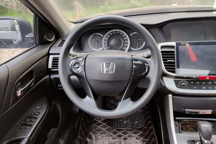 Used Honda Accord 2015 2.0L LX Comfort Edition Steering Wheel