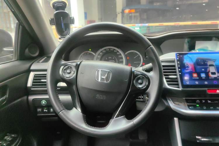 Used Honda Accord 2015 2.0L EX Luxury Edition Steering Wheel