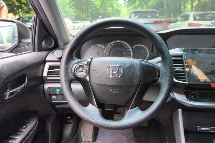 Used Honda Accord 2015 2.0L LX Comfort Edition Steering Wheel