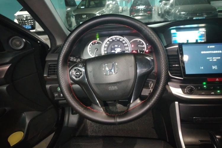 Used Honda Accord 2015 2.0L LXS Elite Edition Steering Wheel