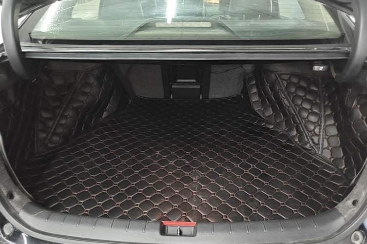 Used Honda Accord 2015 2.0L LX Comfort Edition Trunk