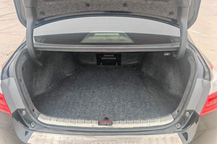 Used Honda Accord 2015 2.0L LX Comfort Edition Trunk